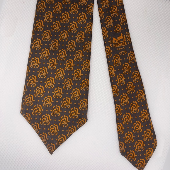 HERMES Silk Tie Luxury Made in Paris Orange Brown Floral Leaf - Picture 1 of 8